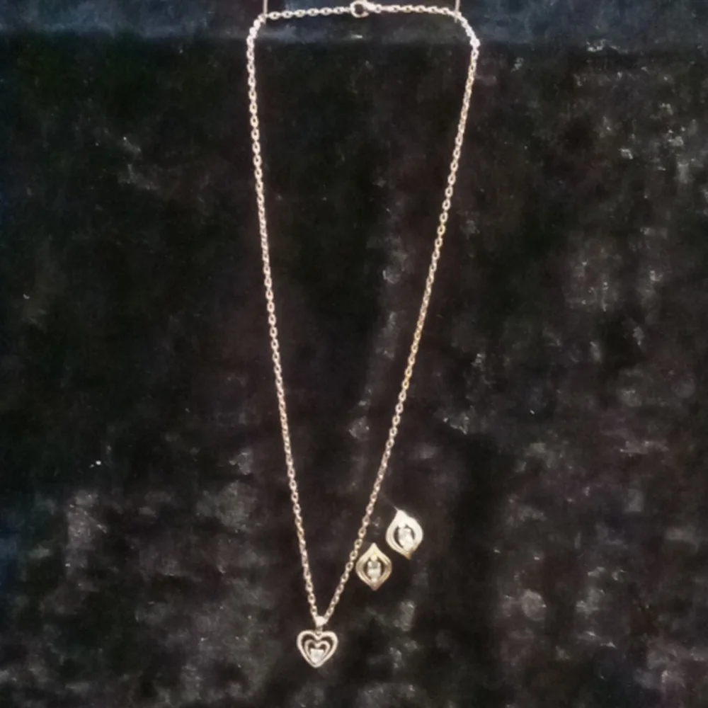 Polished sterling silver 925 with gold vermeil 14k earring w/aqua marine stone. - Picture 2 of 7